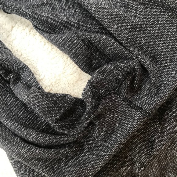 Lululemon Wunder Under High Rise size 4 - Picture 3 of 6